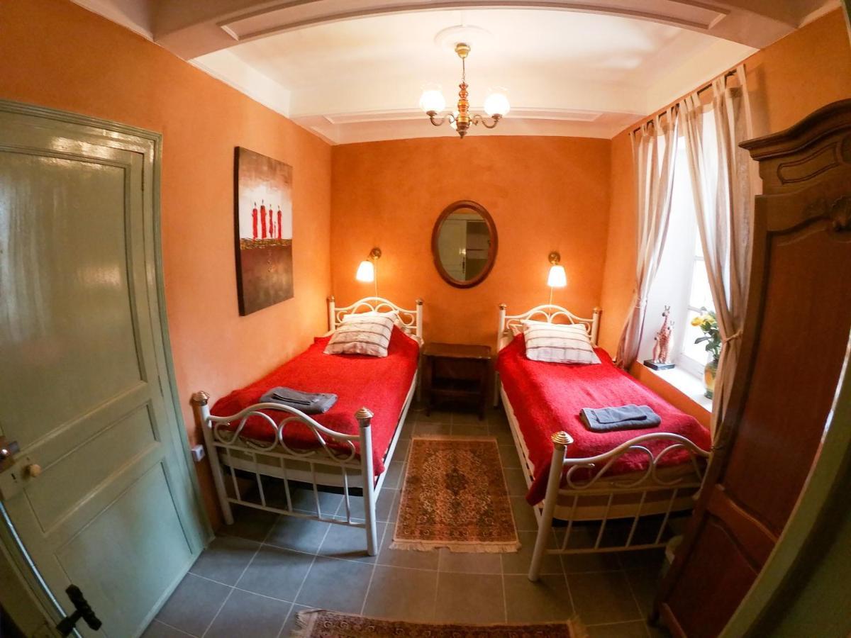 Chez Les Amis Otel Saint-Nazaire-de-Ladarez Dış mekan fotoğraf
